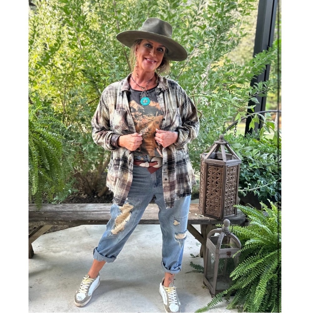 Jaded Gypsy‎ NWT Early Morning Walks Flannel Bleached Plaid Shirt- L/XL